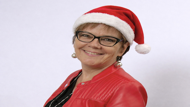 JULESHOW & JULEFROKOST - UNDERHOLDNING VED LOTTE RIISHOLT